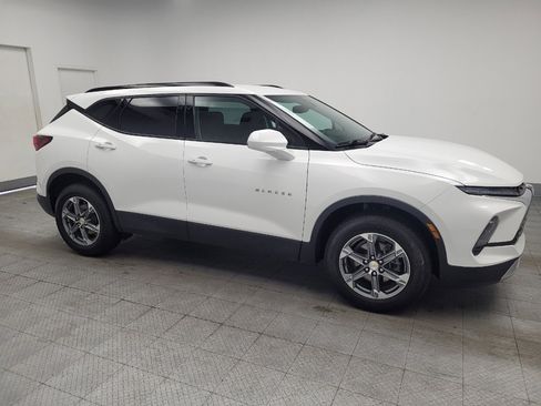 Used 2023 Chevrolet Blazer LT w/ Convenience Package FWD image 11