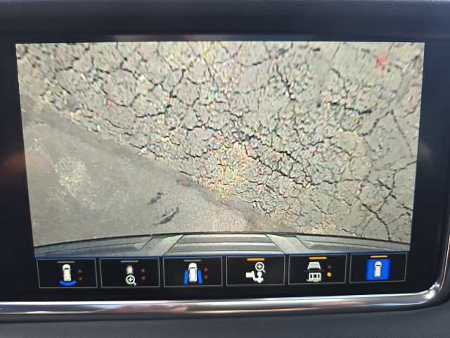 Used 2023 GMC Yukon Denali AWD/4WD image 19