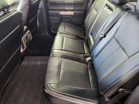 Used 2018 Ford F150 Lariat w/ Equipment Group 502A Luxury AWD/4WD image 14