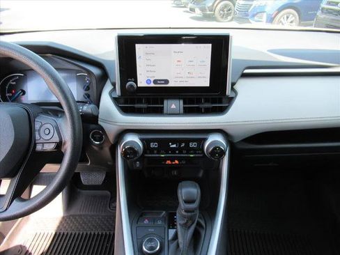 Used 2024 Toyota RAV4 XLE image 22