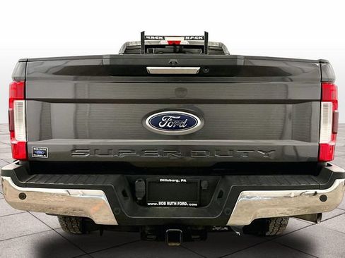 Used 2019 Ford F250 Lariat w/ Lariat Value Package AWD/4WD image 4