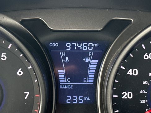 Used 2014 Hyundai Veloster w/ Technology Package 03 FWD image 5