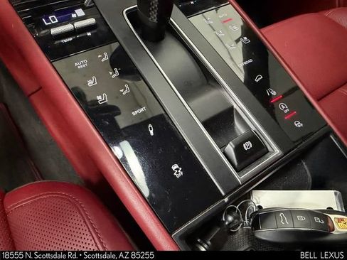 Used 2022 Porsche Macan S AWD/4WD image 25
