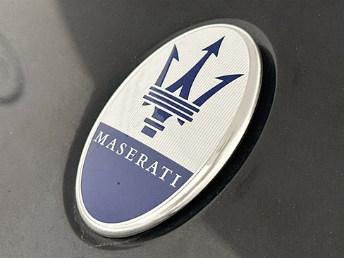 Used 2023 Maserati Ghibli Modena Q4 AWD/4WD image 35