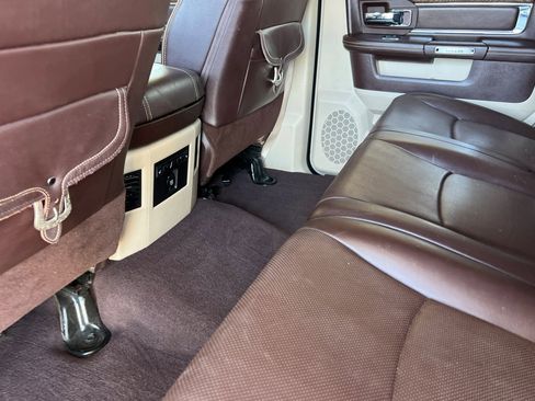 Used 2018 RAM 3500 Laramie Longhorn image 10