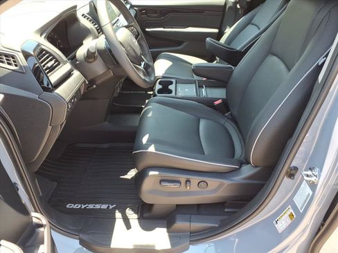 Used 2026 Honda Odyssey Touring image 12