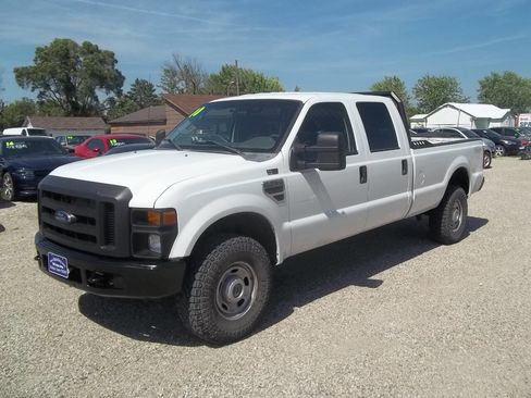 Used 2010 Ford F350 XL image 2