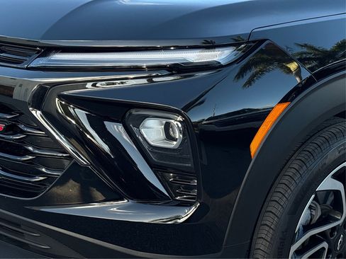 Used 2025 Chevrolet TrailBlazer RS w/ Convenience Package image 13