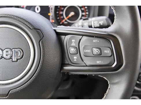 Used 2025 Jeep Wrangler Unlimited Sport AWD/4WD image 14