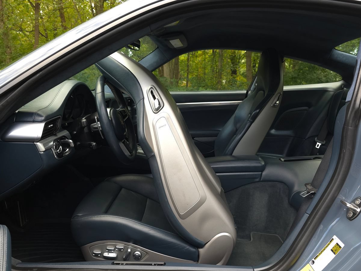 Used 2017 Porsche 911 Carrera RWD image 12