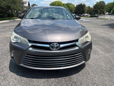 Used 2017 Toyota Camry LE FWD image 27