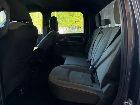 Used 2024 RAM 2500 Big Horn AWD/4WD image 23