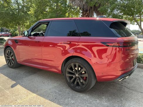 Used 2025 Land Rover Range Rover Sport Dynamic SE AWD/4WD image 5