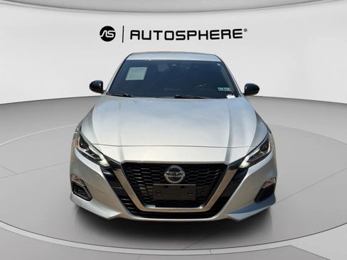 Used 2020 Nissan Altima 2.5 SR FWD image 2