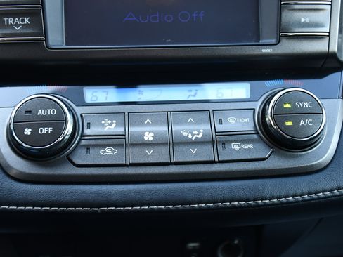 Used 2013 Toyota RAV4 XLE image 12