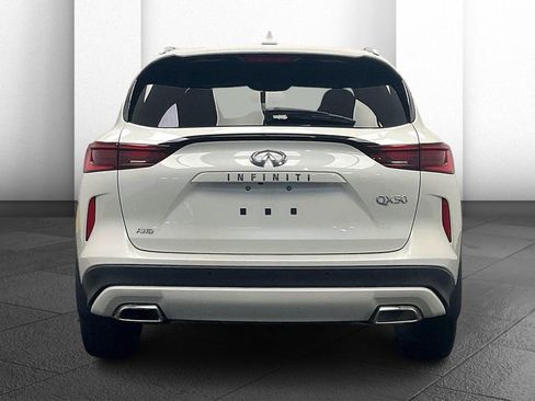Used 2022 INFINITI QX50 Luxe w/ Appearance Package image 3