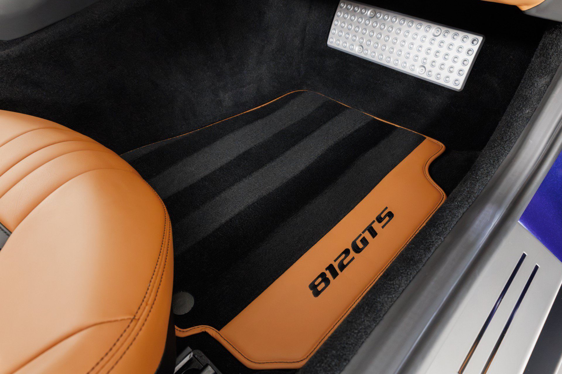 Used 2021 Ferrari 812 GTS RWD image 44