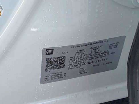 Used 2025 Buick Enclave Preferred image 30