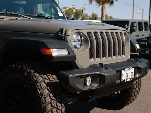 Used 2022 Jeep Wrangler Sport AWD/4WD image 7
