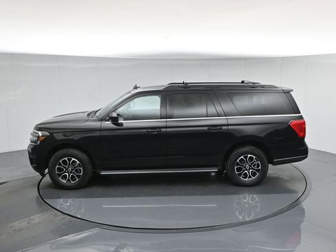 Used 2023 Ford Expedition Max XLT image 44