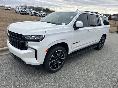 Certified 2023 Chevrolet Suburban RST w/ Luxury Package image 5