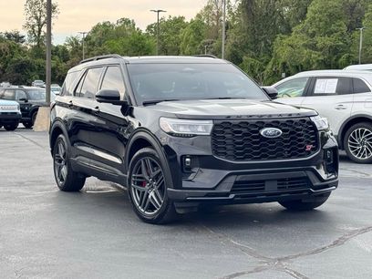 Used 2025 Ford Explorer ST