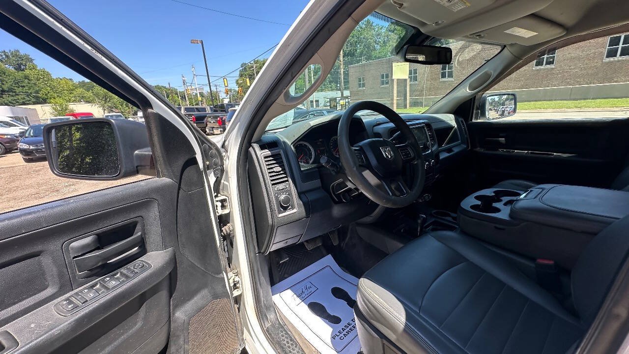 Used 2017 RAM 2500 Tradesman w/ Protection Group AWD/4WD image 13