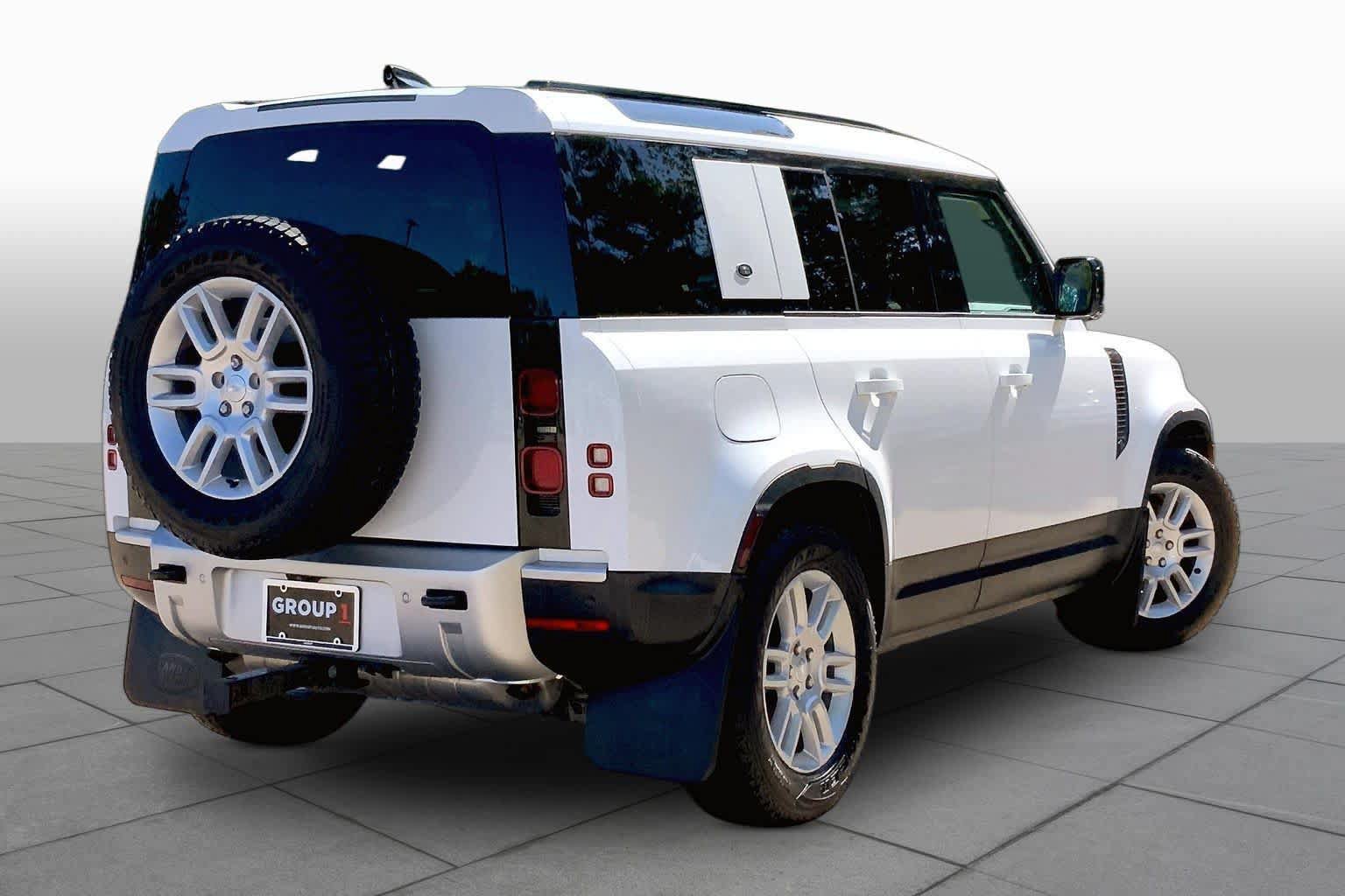Used 2024 Land Rover Defender 110 S AWD/4WD image 12