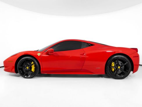 Used 2013 Ferrari 458 Italia Coupe RWD image 3