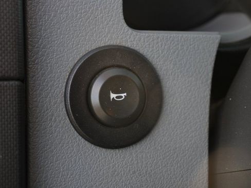 Used 2019 Ford F750 2WD Regular Cab Super Duty image 30