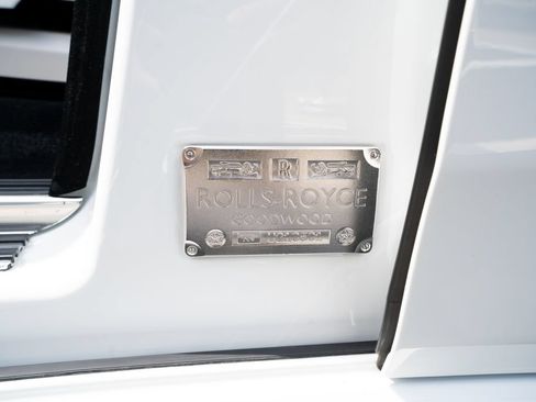 Used 2022 Rolls-Royce Phantom Sedan w/ The Phantom Package RWD image 60