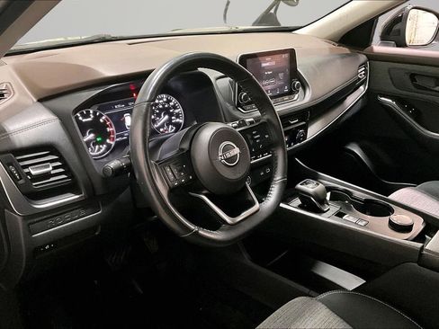 Used 2022 Nissan Rogue S image 16