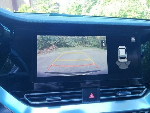 Used 2020 Kia Niro EX Premium FWD image 24