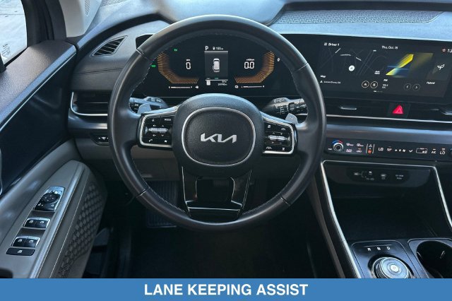 Used 2026 Kia Carnival LXS FWD image 15