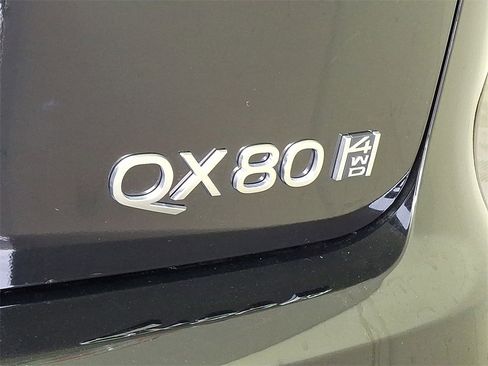 New 2026 INFINITI QX80 Luxe image 23