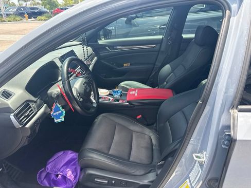 Used 2021 Honda Accord Sport image 5