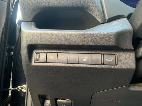 Used 2023 Toyota RAV4 SE w/ Convenience Package image 32