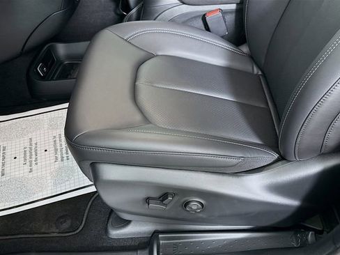 New 2026 Chrysler Voyager LX image 18