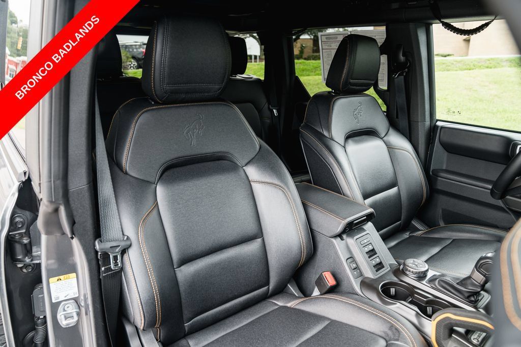 Used 2024 Ford Bronco Badlands AWD/4WD image 30