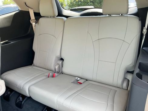 Used 2019 Buick Enclave Essence w/ Trailering Package, 5000 lbs. FWD image 18