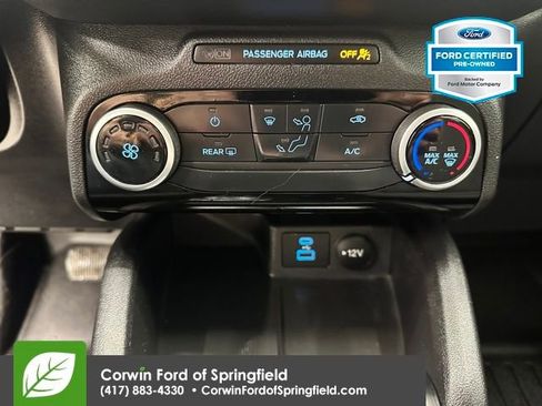 Certified 2022 Ford Escape SE w/ SE Sport Appearance Package image 23