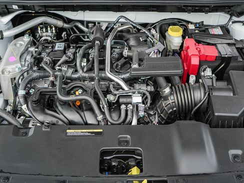 New 2027 Nissan Sentra SR w/ Floor Mat Package FWD image 9
