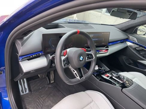 Used 2025 BMW M5 w/ Carbon Package image 8