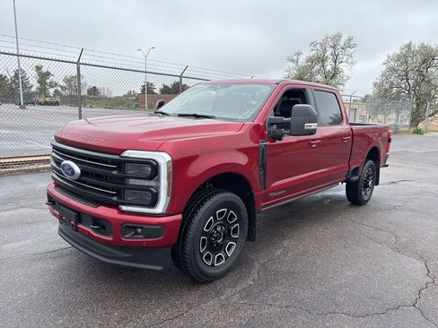 Used 2025 Ford F350 Platinum AWD/4WD image 2