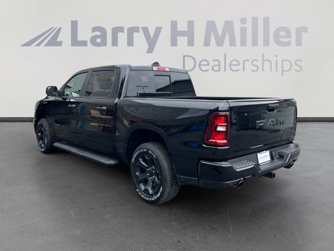 New 2026 RAM 1500 Express AWD/4WD image 3