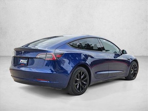 Used 2022 Tesla Model 3 image 5