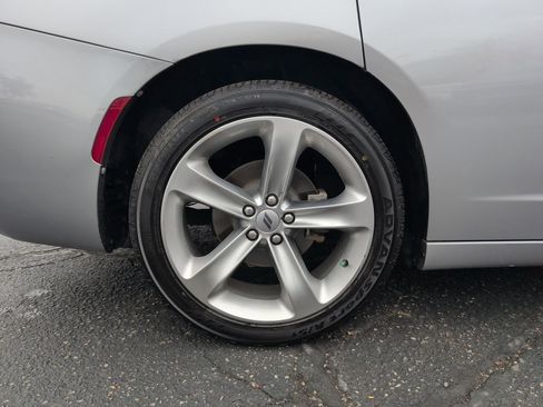 Used 2018 Dodge Charger R/T image 12