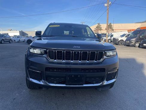 Certified 2022 Jeep Grand Cherokee L Limited w/ Luxury Tech Group II image 5