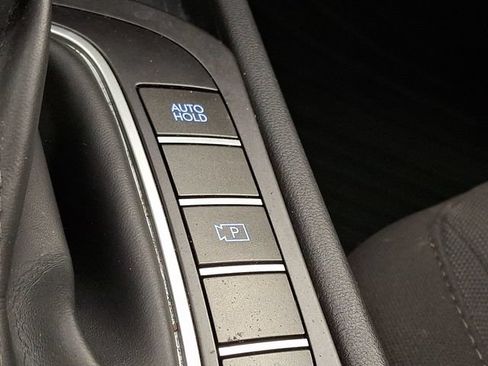 Certified 2025 Hyundai Kona SEL AWD/4WD image 30