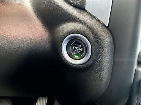 Used 2021 GMC Sierra 1500 SLT image 35